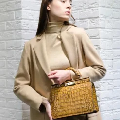 Elegancka skórzana torebka damska z krokodylim wzorem. "Vittoria Colonna" K153