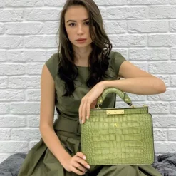Elegancka skórzana torebka damska z krokodylim wzorem. "Vittoria Colonna" K153