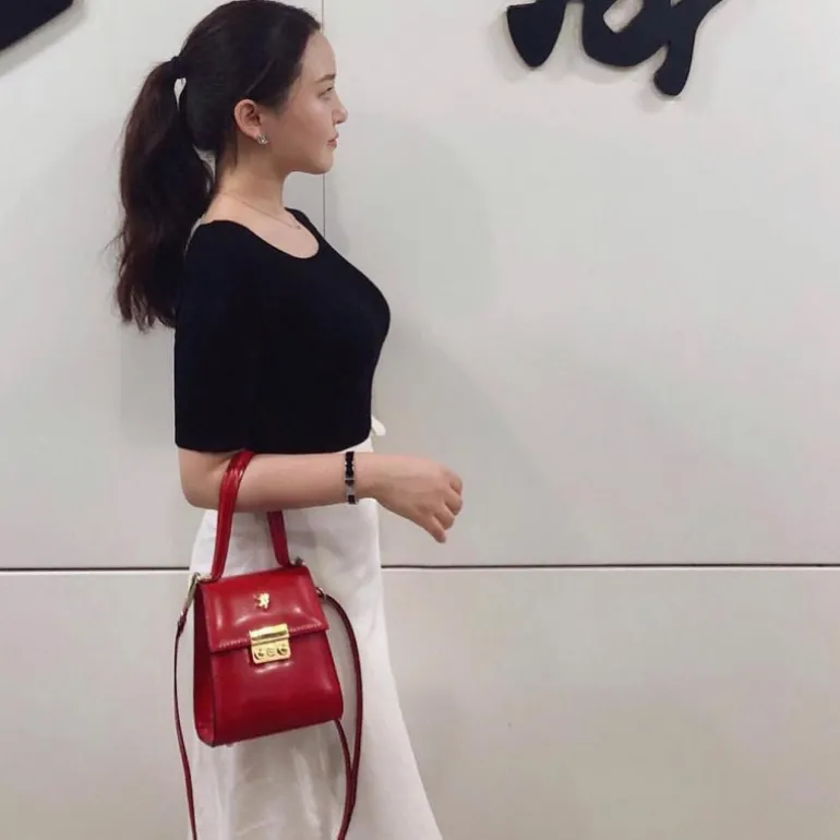 Elegancka, skórzana torebka damska do ręki "Artemisia" R299/22