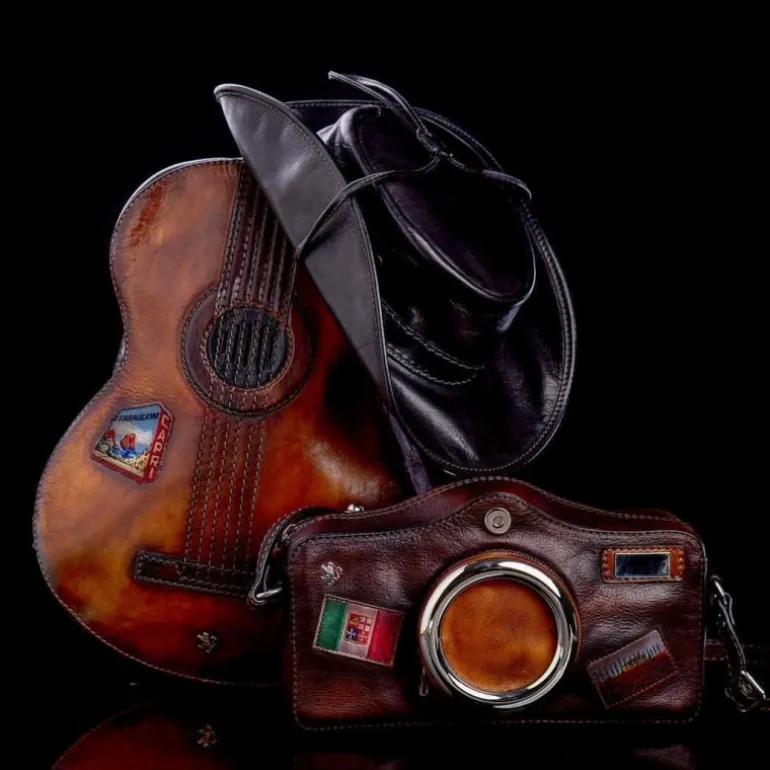 Listonoszka damska skórzana z zamknięcie metalowy zamek błyskawiczny. "Fotocamera"