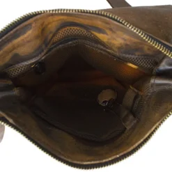 Listonoszka męska ze skóry garbowanej roślinnie i ręcznie gąbką. Granatowy