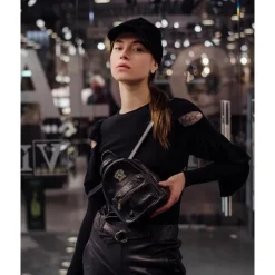 Mały damski plecak ze skóry z kieszonką z przodu. "Mia"