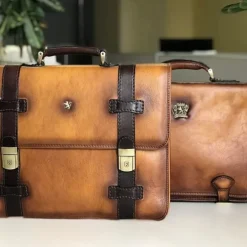 Praktyczna teczka z włoskiej skóry "Vallombrosa" B500