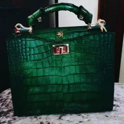 Zgrabna i praktyczna torebka damska skórzana. "Anna Maria Luisa de' Medici"